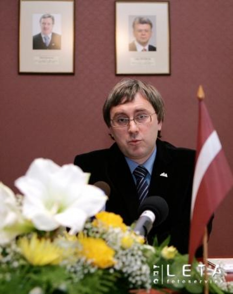 Reģionālās attīstības un pašvaldību lietu ministrs Edgars Zalāns preses konferencē informē par tuvāko nedēļu prioritātēm.
Autors: LETA
