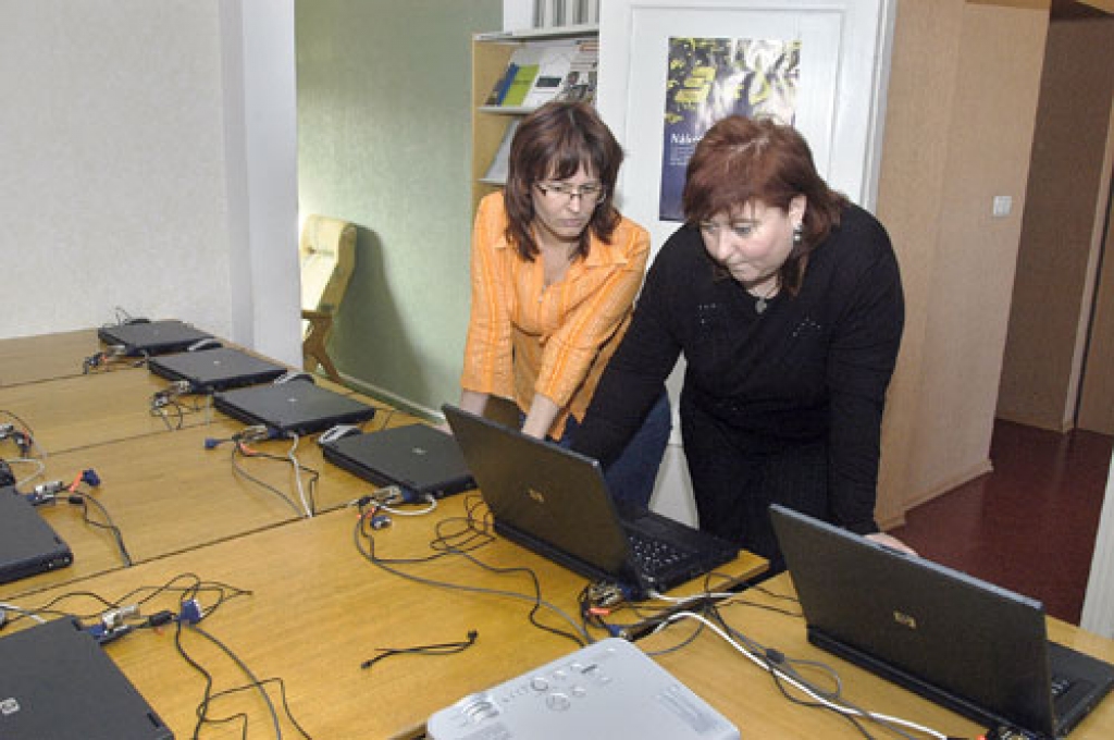 Mobilā datorklase Bauskas Centrālajā bibliotēkā.
Autors: no «Bauskas Dzīves» arhīva