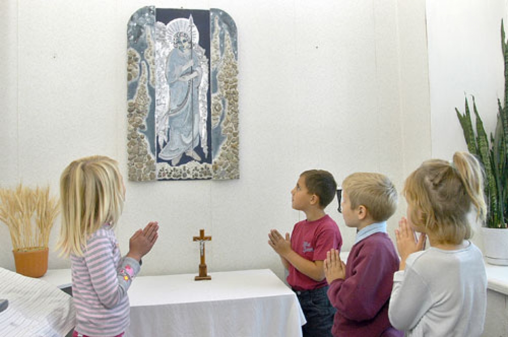 Bauskas Kristīgās pamatskolas audzēkņi.
Autors: no «Bauskas Dzīves» arhīva