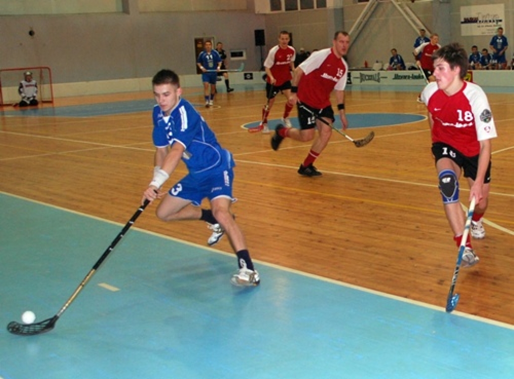 Florbola klubs «Bauska» sestdien, 21. novembrī, uzvarot ar rezultātu 4:3 mājas spēlē «Ķekavas» florbolistus, guvuši ļoti svarīgu panākumu, jo pieveikti tuvi konkurenti turnīra tabulā. Divus vārtus guva Rihards Krūmiņš, pa vieniem – Ģirts...
Autors: Uldis Varnevičs