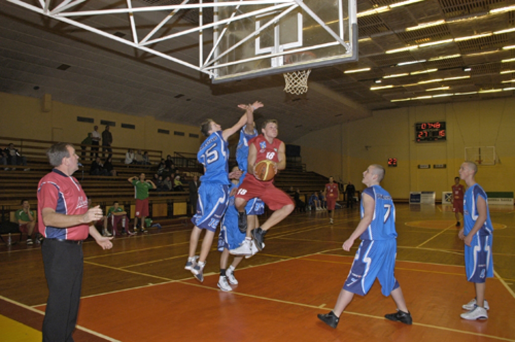 Basketbola klubs (BK) «Dartija»piektdien, 30. oktobrī, Amatieru basketbola līgas spēlē Iecavā ar rezultātu 105:51 (24:16, 56:26, 82:34) sagrāva viesu komandu «Rīdzene92». BK «Dartija» galvenais treneris V. Pārums par uzvaras galveno pamatu...
Autors: Ivars Bogdanovs
