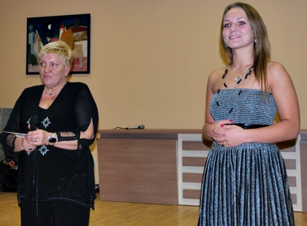 Bauskā 11. decembrī vienkopus pulcējās visu četru novadu izcilākie jaunie sportisti. Šogad tika sumināti tie, kuri valsts mēroga sacensībās bijuši labākie – izcīnījuši zelta medaļas. Gada balvu treneru nominācijā saņēma brīvās cīņas...
Autors: Uldis Varnevičs