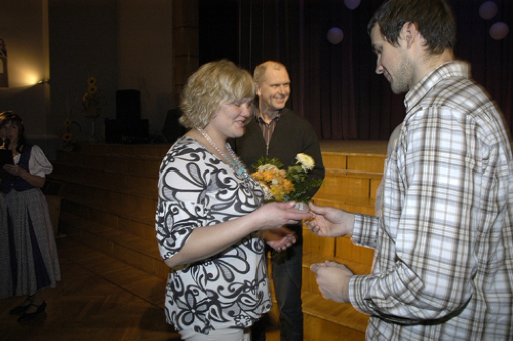 Īslīces pagasta kultūras namā 4. decembrī svētku reize bija sportistiem, sporta darba organizatoriem, sporta atbalstītājiem. Šī bija jau desmitā reize, kad rajona pašvaldība kopā ar laikraksta «Bauskas Dzīve» redakciju organizē gada...
Autors: Ivars Bogdanovs
