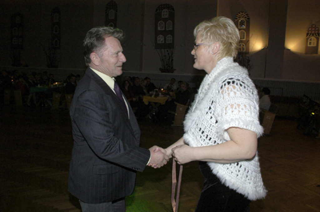 Īslīces pagasta kultūras namā 4. decembrī svētku reize bija sportistiem, sporta darba organizatoriem, sporta atbalstītājiem. Šī bija jau desmitā reize, kad rajona pašvaldība kopā ar laikraksta «Bauskas Dzīve» redakciju organizē gada...
Autors: Ivars Bogdanovs