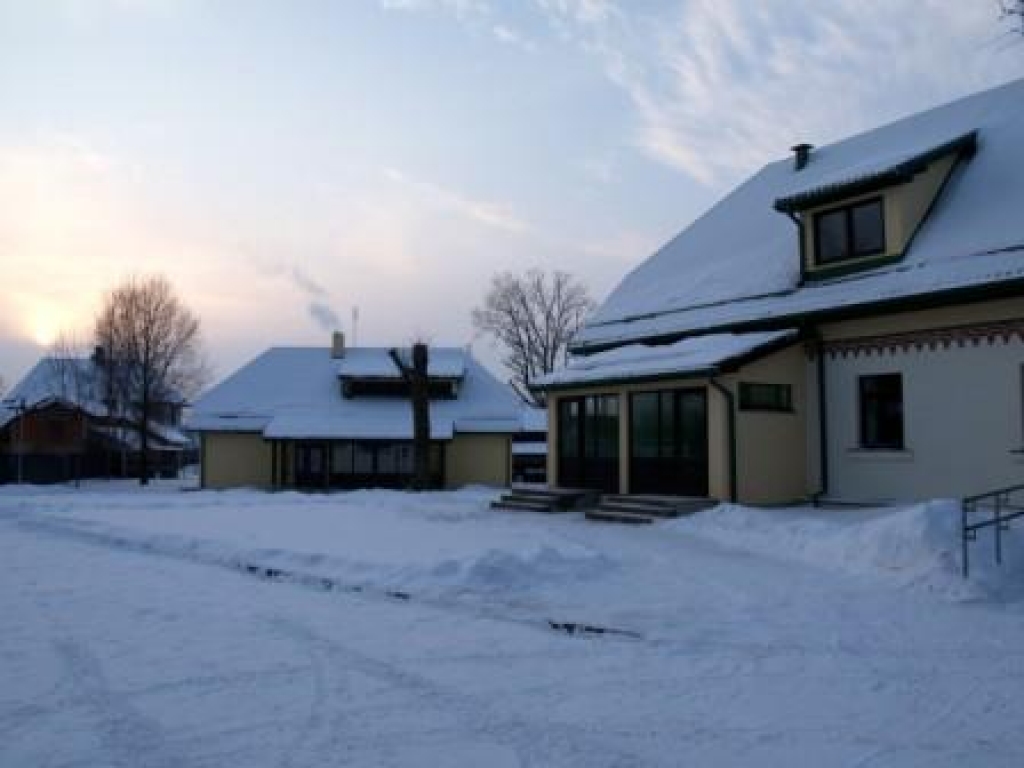 Ekspluatācijā nodota Iecavas novada pašvaldības dārgi renovētā sociālā māja «Aizupieši» un jaunceltā saimniecības māja. Senajai mājai saglabāta oriģinālā ķieģeļu karnīzes apdare un sienu atsegumi. Būvdarbi te paveikti labā kvalitātē,...