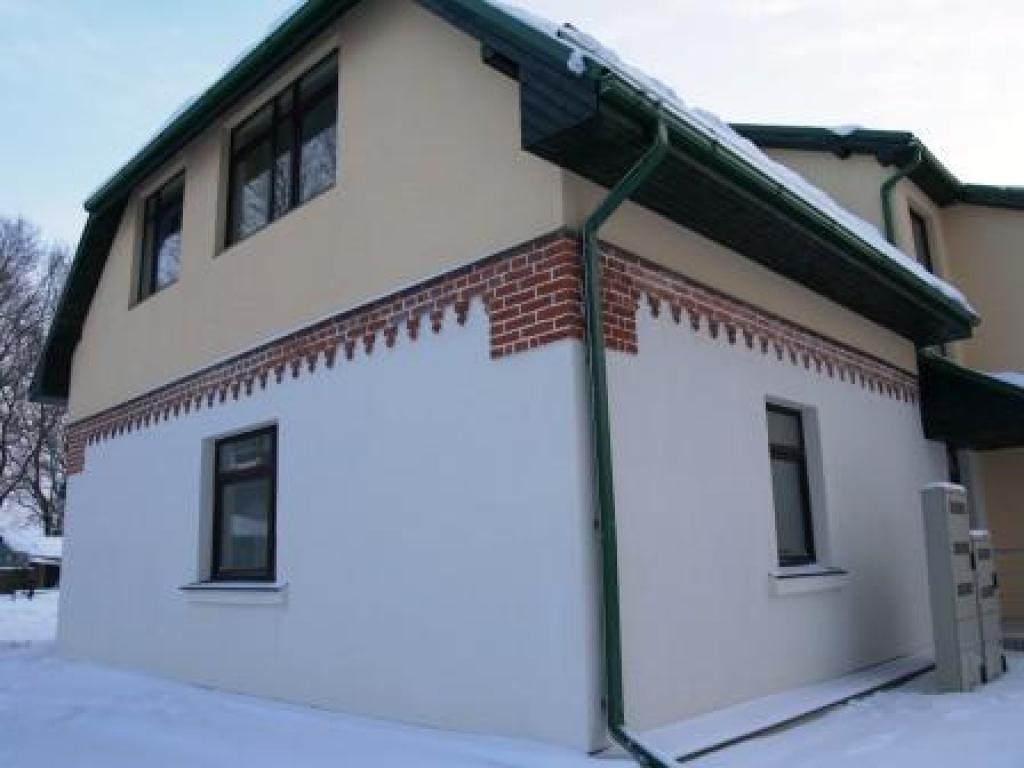 Ekspluatācijā nodota Iecavas novada pašvaldības dārgi renovētā sociālā māja «Aizupieši» un jaunceltā saimniecības māja. Senajai mājai saglabāta oriģinālā ķieģeļu karnīzes apdare un sienu atsegumi. Būvdarbi te paveikti labā kvalitātē,...