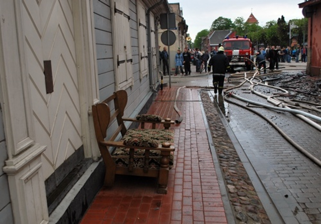 Interesanti dzīves brīži patiesībā lielākoties ir neparedzami. Runā, ka fotogrāfi labākās bildes sagaida ar izslēgtu kameru, tāpēc tās arī paliek neiemūžinātas. «Bauskas Dzīve» piedāvā iespēju paskatīties uz dažiem fotomirkļiem no...
Autors: Uldis Varnevičs
