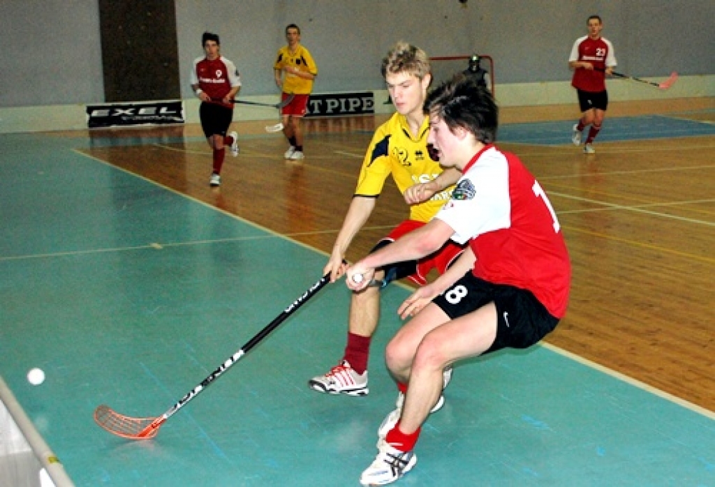 20. un 21. februārī Bauskā notika Latvijas Florbola federācijas virslīgas turnīra izslēgšanas spēļu pirmā kārta. Sacentās FK «Bauska» ar «Lielvārdes» komandu. Lai arī spēles bija skaistas, agresīvas un aizraujošas, tomēr abās mājinieki...
Autors: Uldis Varnevičs