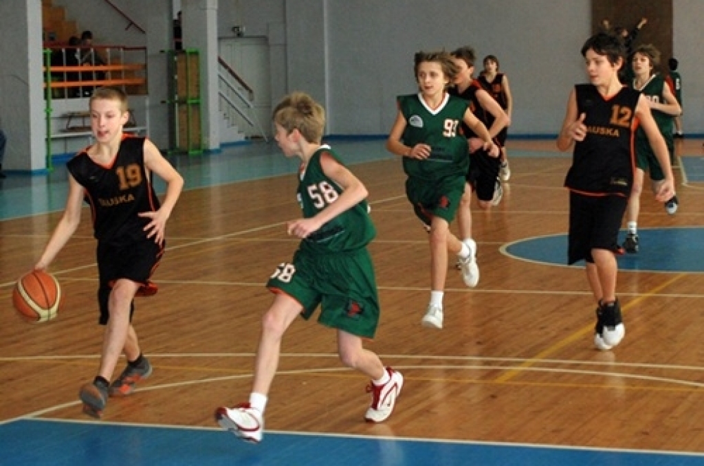 Latvijas «Swedbank» jaunatnes basketbola līgas sacensības notika 13. un 14. februārī. Bauskas D1 grupas komanda turnīra tabulā savā grupā ir piektajā vietā. Tā uzvarēja komandu «Ķeizarmežs» ar 54:26, bet 14. februārī piekāpās vienībai...
Autors: Uldis Varnevičs