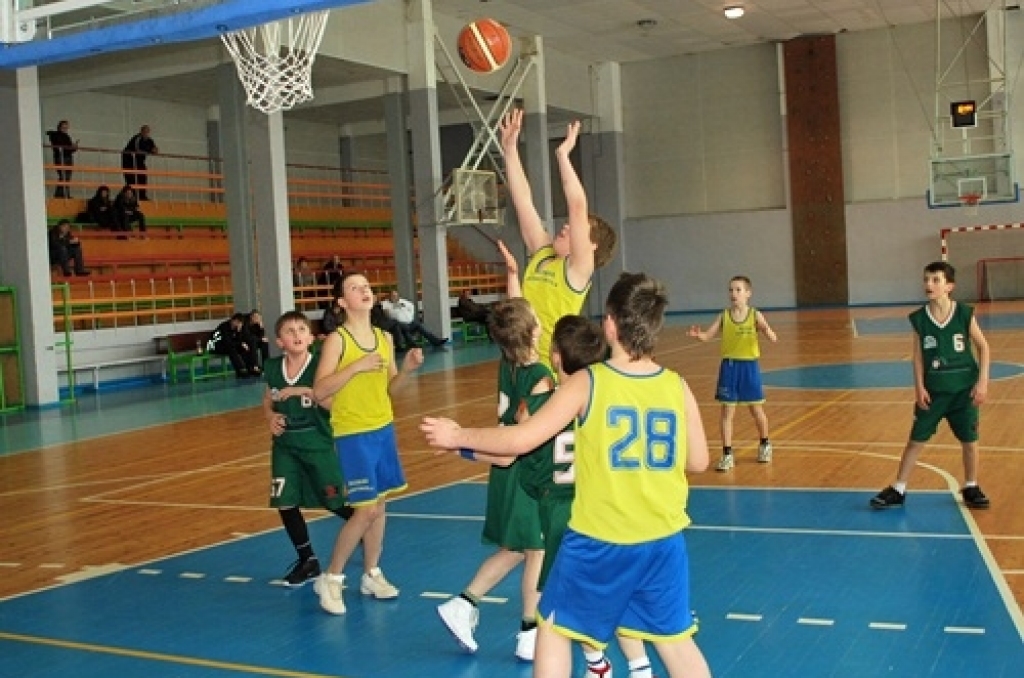 Latvijas «Swedbank» jaunatnes basketbola līgas sacensības notika 13. un 14. februārī. Bauskas D1 grupas komanda turnīra tabulā savā grupā ir piektajā vietā. Tā uzvarēja komandu «Ķeizarmežs» ar 54:26, bet 14. februārī piekāpās vienībai...
Autors: Uldis Varnevičs