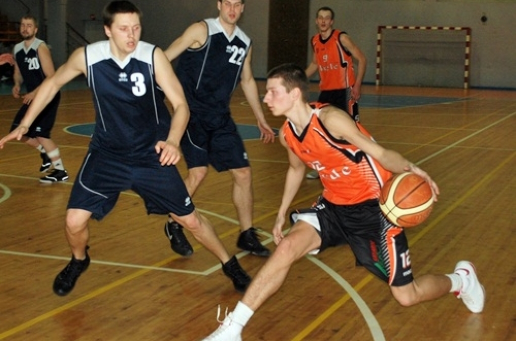 4. marta vakarā ar rezultātu 87:86 pagarinājumā basketbola klubs «Kvēle» mājas spēlē uzvarēja «Mārupe/kas jauns.lv».
Autors: Uldis Varnevičs