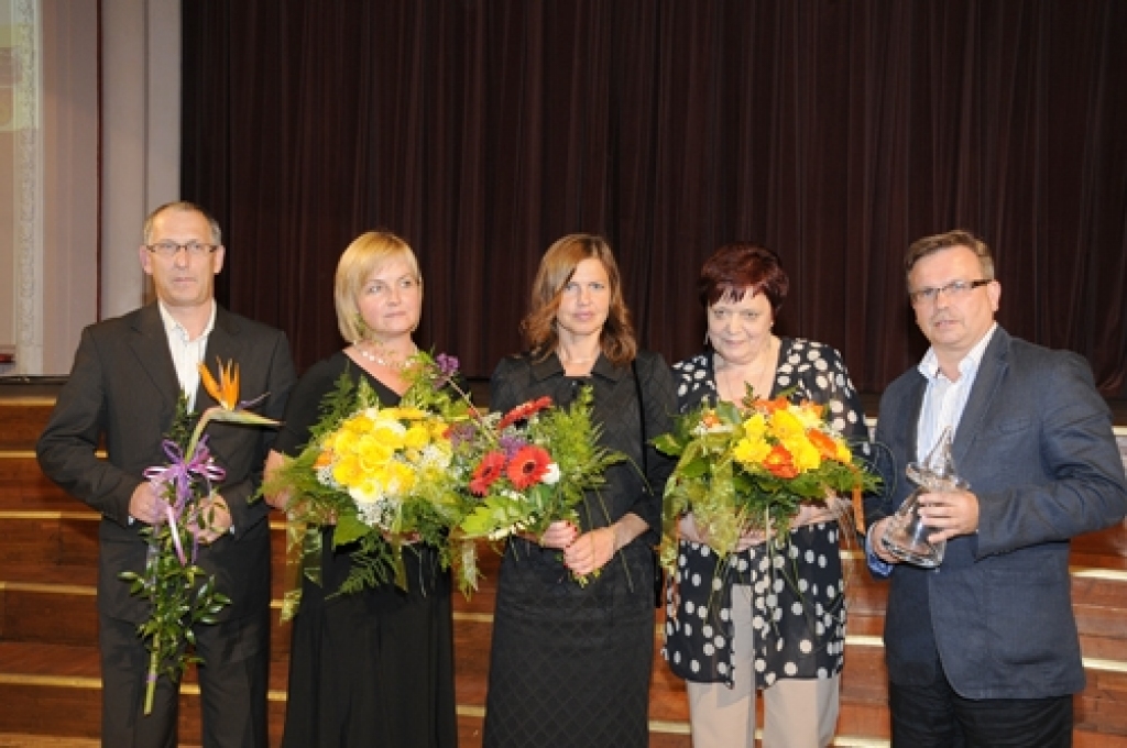Konkursa «Reģiona uzņēmējs 2009» apbalvošanas ceremonija Bauskas tautas namā notika piektdien, 28. maijā. Uz to bija aicināti visi «Bauskas Dzīves» lasītāju, novadu domju un pagastu pārvalžu ieteiktie komersanti. Pasākumā piedalījās arī...
Autors: Ivars Bogdanovs
