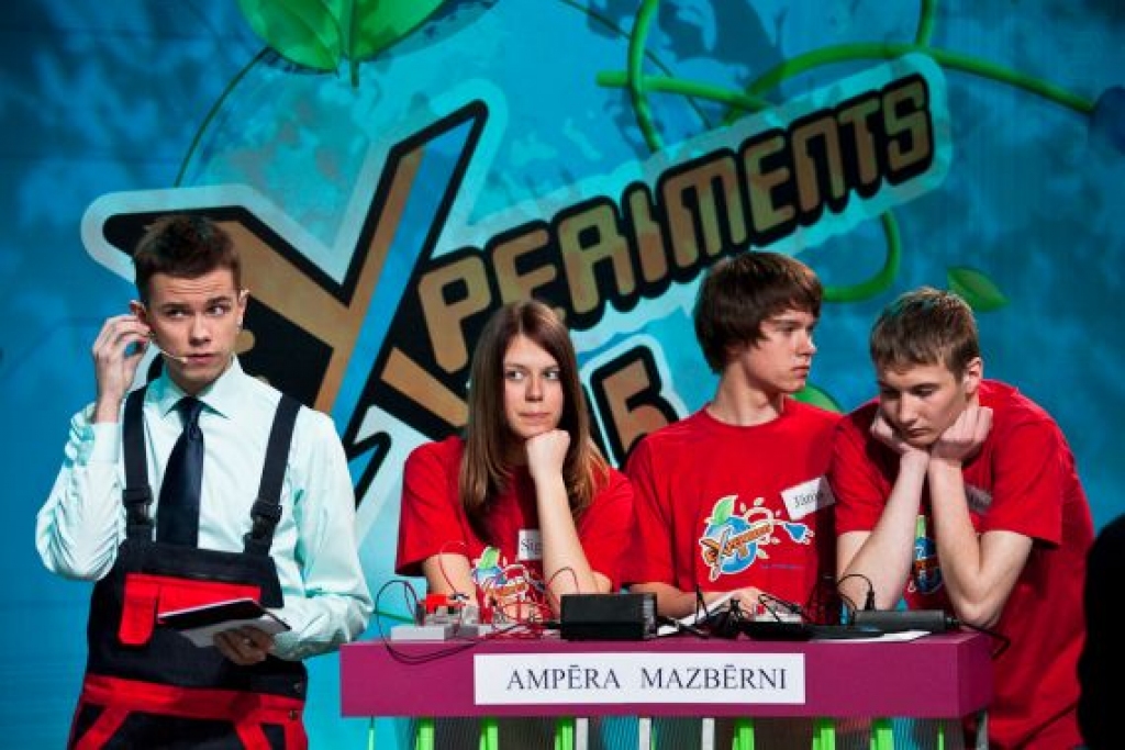 Autors: eXperiments 2010