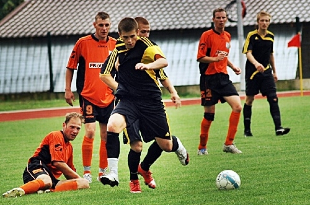 FK «Bauska/Iecava» 22. augustā izstājās no Latvijas kausa izcīņas, ar 0:4 piekāpjoties FK «Valka» komandai. Komanda šogad labi spēlē Latvijas 2. līgas čempionātā Zemgales reģionā, kur nesen pārspēti sīvākie sāncenši FK «Ozolnieki» ar...