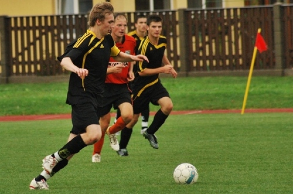 FK «Bauska/Iecava» 22. augustā izstājās no Latvijas kausa izcīņas, ar 0:4 piekāpjoties FK «Valka» komandai. Komanda šogad labi spēlē Latvijas 2. līgas čempionātā Zemgales reģionā, kur nesen pārspēti sīvākie sāncenši FK «Ozolnieki» ar...