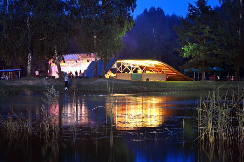 Rokfestivāls «Pīlādzis» 13. un 14. augustā Stelpē pulcināja vairāk par pusotru tūkstoti interesentu. Uzņēmējs un festivāla organizators Ēriks Pīlādzis atzīst, ka bijis gaidīts vairāk mūzikas draugu. Analizējot pirmā festivāla plusus un...
