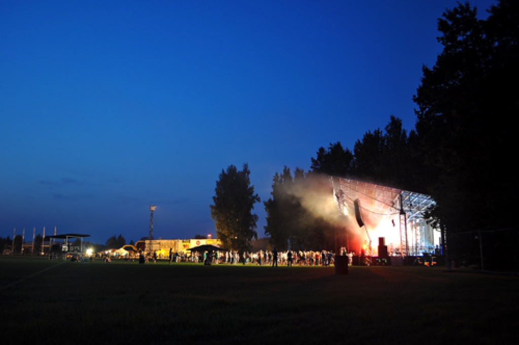 Rokfestivāls «Pīlādzis» 13. un 14. augustā Stelpē pulcināja vairāk par pusotru tūkstoti interesentu. Uzņēmējs un festivāla organizators Ēriks Pīlādzis atzīst, ka bijis gaidīts vairāk mūzikas draugu. Analizējot pirmā festivāla plusus un...