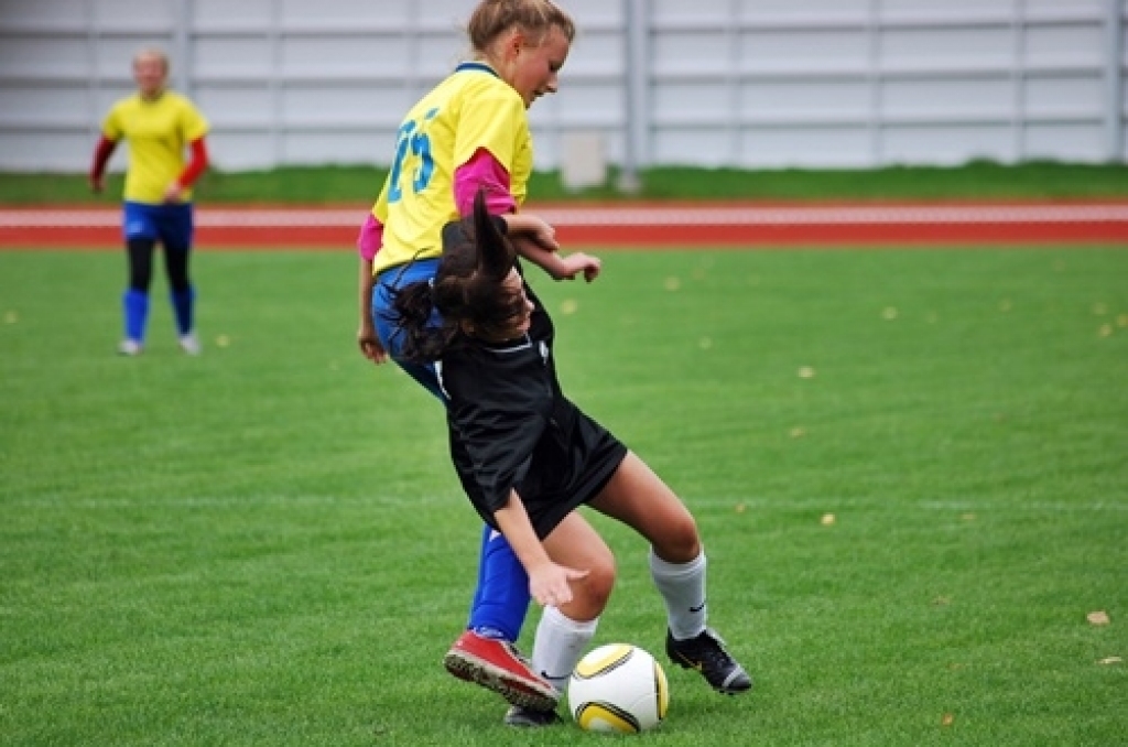 Ar rezultātu 5:2 uzvarot viesu komandu «Balgale» no Talsu novada, futbola sezonu ir beigusi Bauskas novada bērnu un jaunatnes sporta skolas (BJSS) meiteņu komanda.
Autors: Uldis Varnevičs