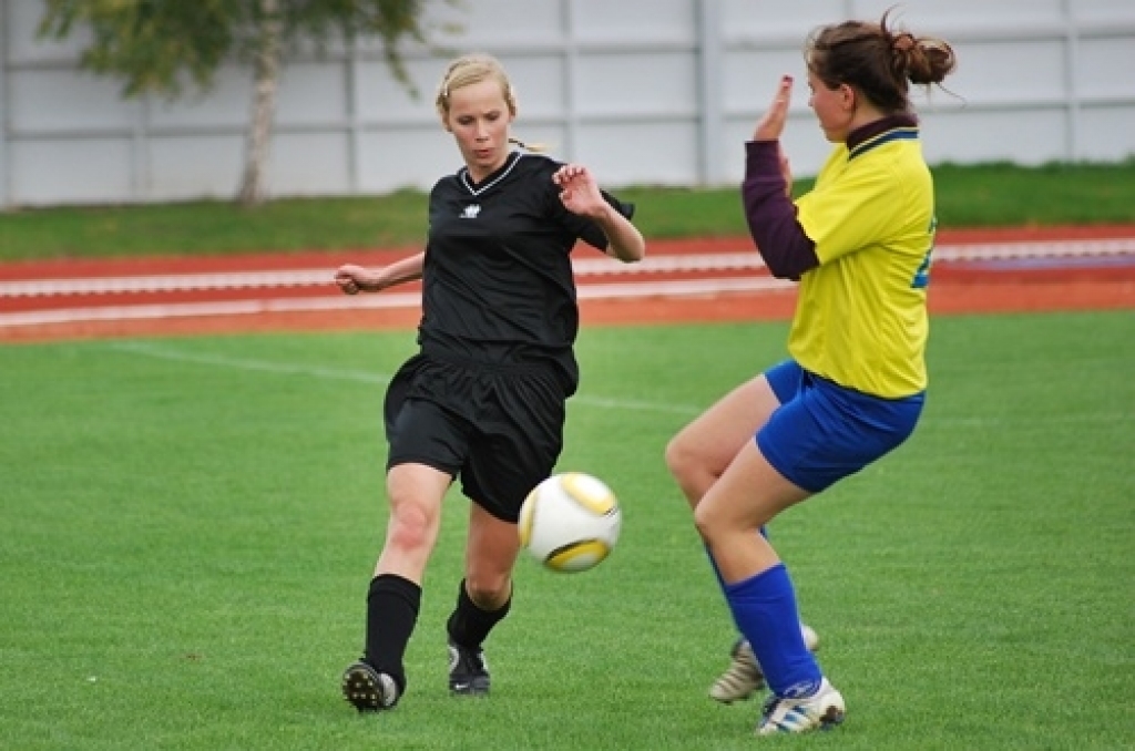 Ar rezultātu 5:2 uzvarot viesu komandu «Balgale» no Talsu novada, futbola sezonu ir beigusi Bauskas novada bērnu un jaunatnes sporta skolas (BJSS) meiteņu komanda.
Autors: Uldis Varnevičs
