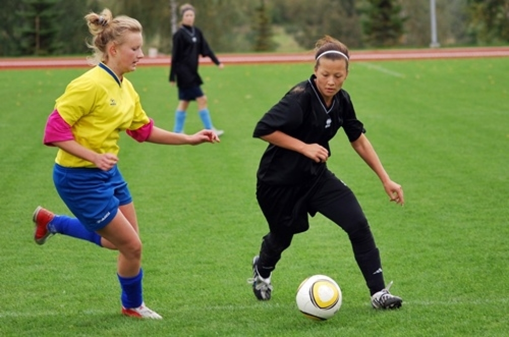 Ar rezultātu 5:2 uzvarot viesu komandu «Balgale» no Talsu novada, futbola sezonu ir beigusi Bauskas novada bērnu un jaunatnes sporta skolas (BJSS) meiteņu komanda.
Autors: Uldis Varnevičs
