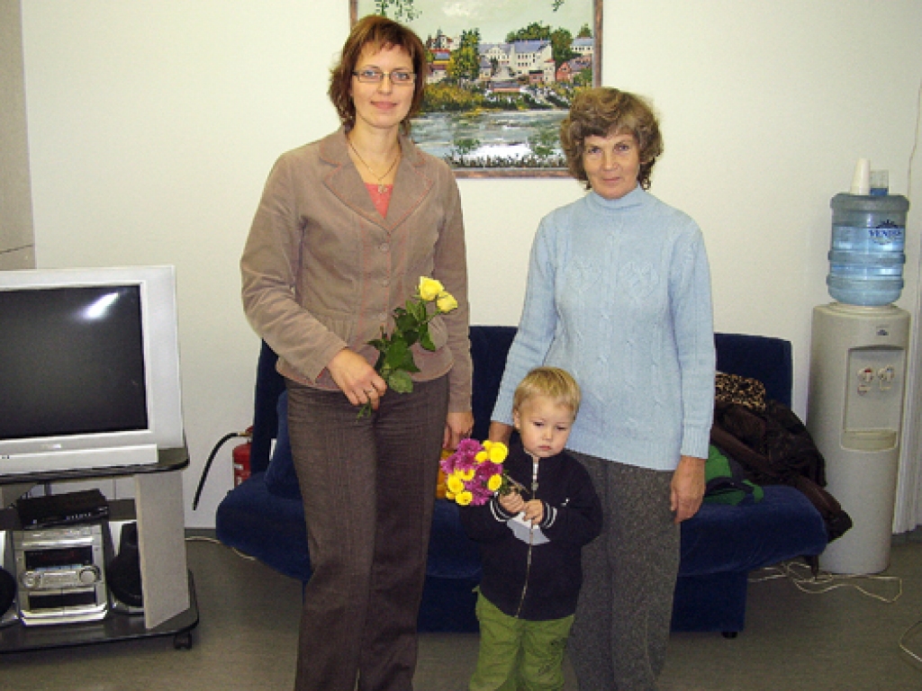 Laikrakstam «Bauskas Dzīve» 27. oktobrī aprit 66 gadi. Avīzi abonēt par īpašo jubilejas cenu šajā dienā varēja cilvēki, kuri dzimuši šajā datumā, un tādu bija 17. Redakcijas saimi pārsteidza sirsnīgie apsveikumi – saņēmām ziedus, arī īpaši...