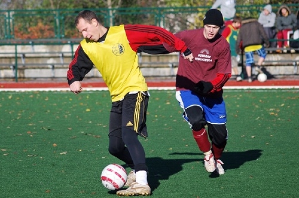 22. oktobrī notika Bērnu un jaunatnes sporta skolas rīkotās Bauskas novada sacensības futbolā 1991. – 1994. gadā dzimušiem zēniem. Sacīkstes risinājās Bauskas 1. vidusskolas futbola laukumā. Piedalījās deviņas komandas – Vecumnieku,...
Autors: Uldis Varnevičs