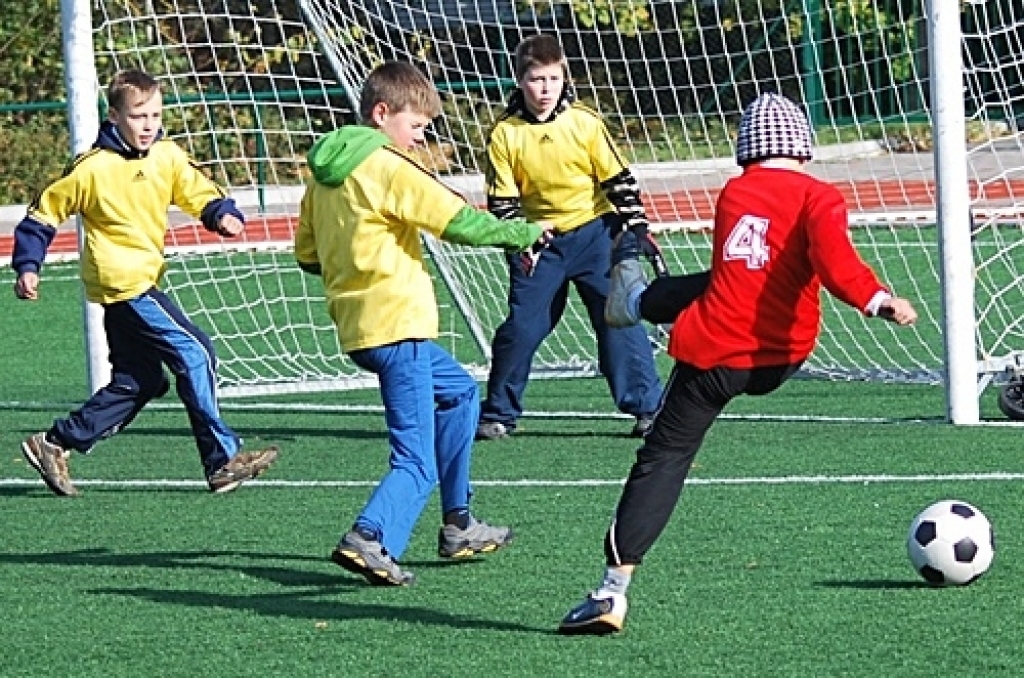 8. oktobrī pilsētas 1. vidusskolas stadionā notika Bauskas novada sacensības futbolā 1999. un 2000. gadā dzimušiem zēniem. Sešu komandu konkurencē labākie bija Bauskas pilsētas pamatskolas jaunie futbolisti.
Autors: Uldis Varnevičs
