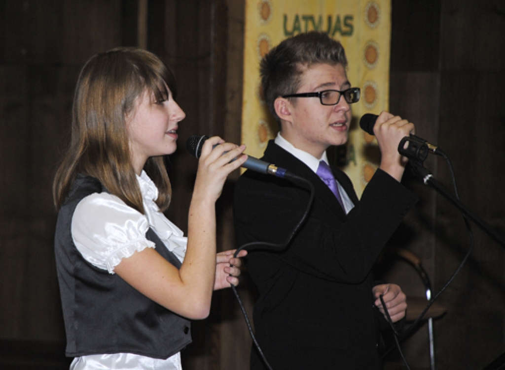 Latvijas Lauku sieviešu apvienības 10. konferencē, kas 26. novembrī bija organizēta Rīgā, visu reģionu, tostarp mūsu novadu pārstāves, vienoja paveiktais darbs un prieks par to. Īstenoti dažādi projekti, viens no vērienīgākajiem bijis...
Autors: Ivars Bogdanovs