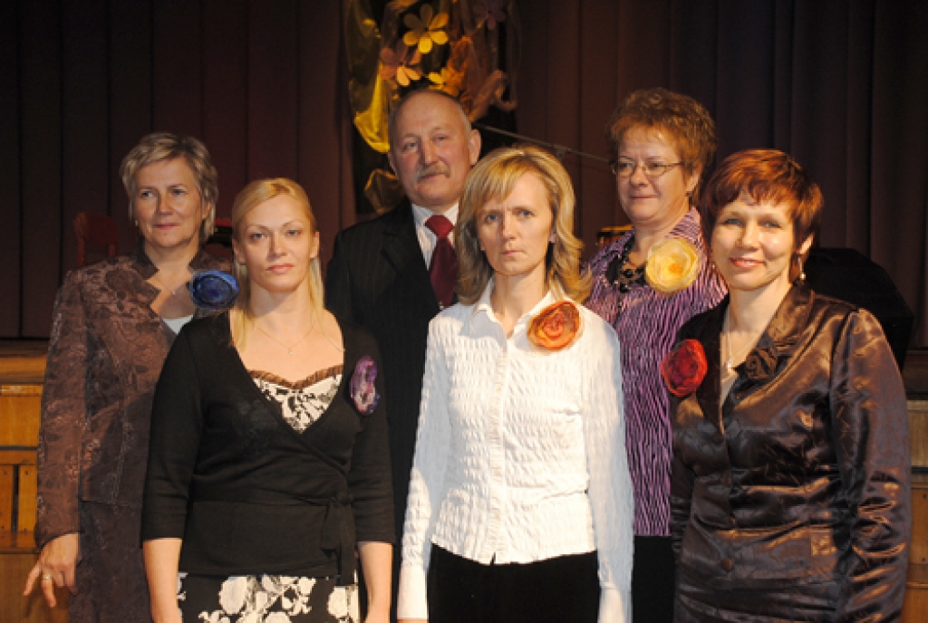 Īslīces pagasta kultūras namā 13. novembrī sumināja Bauskas novada konkursa «Gada skolotājs» nominantus un uzvarētājus sešās grupās. Tie bija skaisti svētki, kuros vairāk nekā 30 pedagogu juta gandarījumu par ikdienas darbu.
Autors: Ivars Bogdanovs