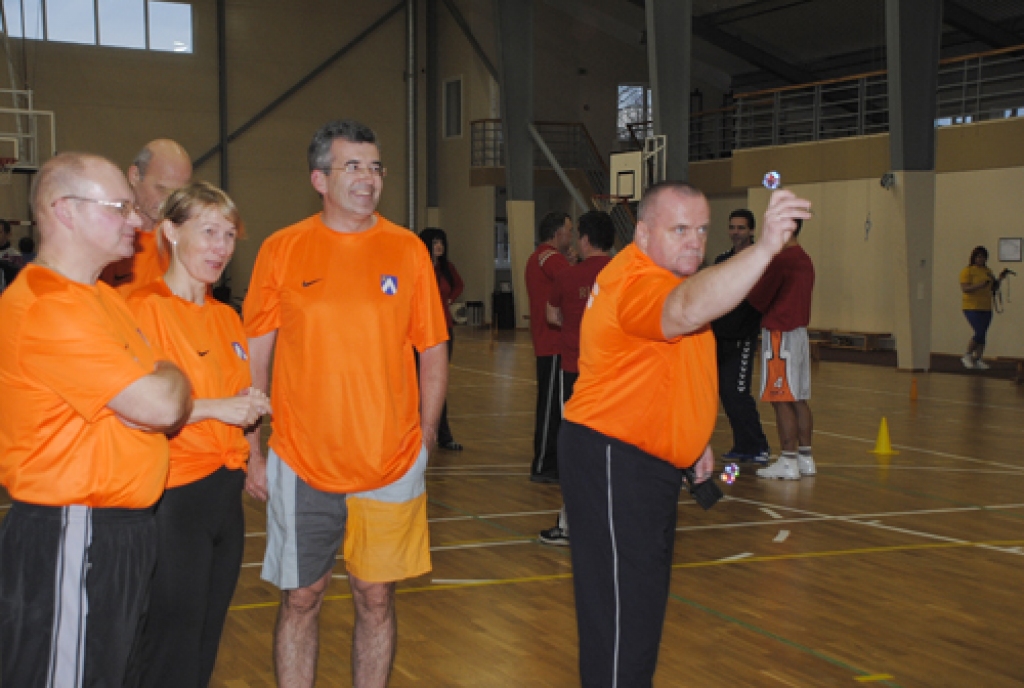 Četru novadu – Bauskas, Iecavas, Rundāles un Vecumnieku – pirmajās sporta un atpūtas spēlēs Vallē 5. novembrī valdīja sportiski draudzīga gaisotne. Pēc vairāku stundu atraktīvas sportošanas tika noskaidroti uzvarētāji – Iecavas novada...
Autors: Ivars Bogdanovs