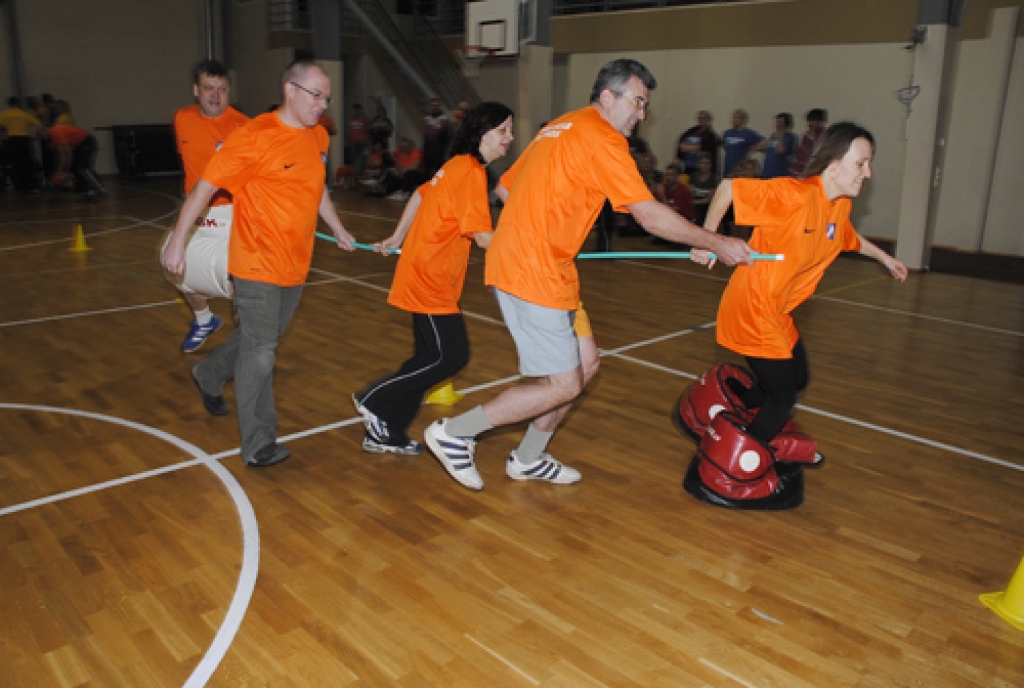 Četru novadu – Bauskas, Iecavas, Rundāles un Vecumnieku – pirmajās sporta un atpūtas spēlēs Vallē 5. novembrī valdīja sportiski draudzīga gaisotne. Pēc vairāku stundu atraktīvas sportošanas tika noskaidroti uzvarētāji – Iecavas novada...
Autors: Ivars Bogdanovs