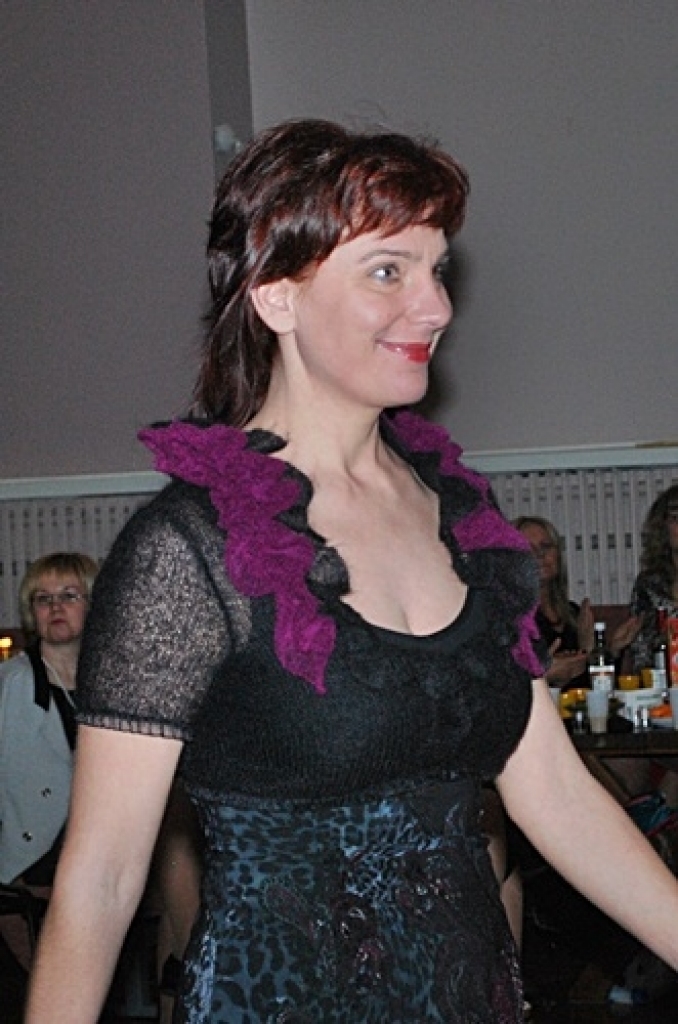 Īslīces pagasta iedzīvotāji konkursa «Sakoptākā dzīves telpa 2010» noslēguma sarīkojumā 29. janvārī Īslīces kultūras namā saņēma 24 nominācijas un balvas.
- Nomināciju ieguvēji konkursā «Sakoptākā dzīves telpa 2010»:
par strauju izaugsmi...
Autors: Uldis Varnevičs
