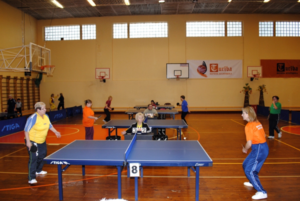 Iecavā 5. un 6. februārī par Latvijas Sporta veterānu savienības 48. sporta spēļu medaļām sacentās 115 galda tenisistu. Iecavas novada komanda izcīnīja otro vietu, Bauskas novada vienība – ceturto vietu. Pirmā vieta Rīgas tenisistiem, bet...
Autors: Juris Iļņickis