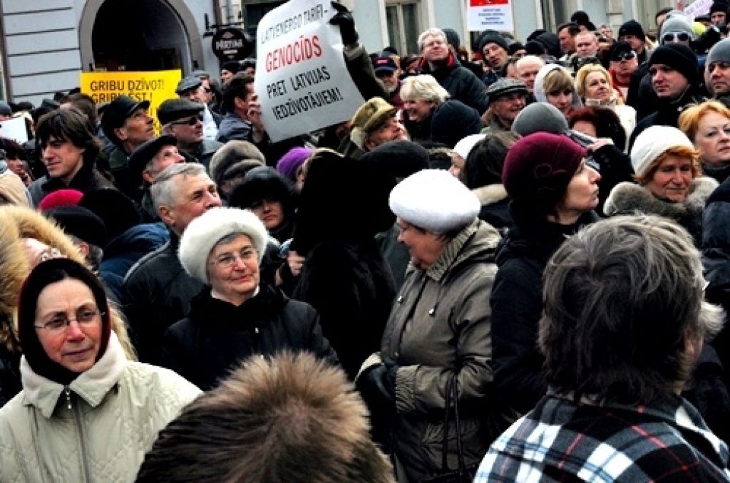 Vecrīgā 24. martā uz piketu ar mērķi iesniegt rezolūciju Prezidentam un Saeimai pulcējās ap 400 cilvēku, kuri protestēja pret pašreizējo valdības politiku, pret elektrības tarifu celšanu. Protestētāju pulkā bija arī baušķenieki.
Pie...
Autors: Uldis Varnevičs