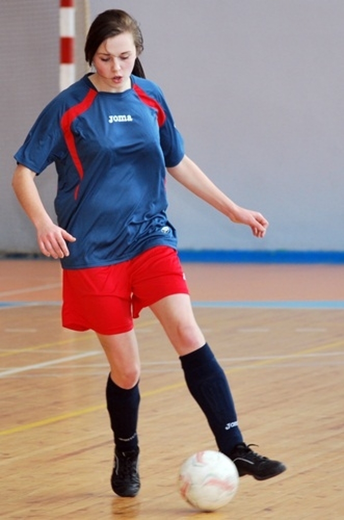 Bauskā 12. martā Latvijas Futbola federācija rīkoja ziemas futbola čempionāta finālspēles vecāko meiteņu grupā. Šogad finālā iekļuva arī «Bauskas BJSS» komanda.
Šoreiz līdzjutēji bija daudzu aizraujošu spēļu liecinieki. Meitenes parādīja...