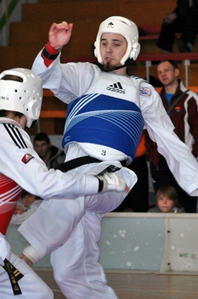 Latvijas Teikvondo kaujas mākslas federācijas atklātais čempionāts «Bauskas kauss 2011» notika 16. aprīlī sporta namā «Mēmele». Kopā ar Bauskas «Sam Kan TKD» kluba biedriem piedalījās arī viesi no «Sports PRO», «NEO», «Hadl», «Taifūns»...
Autors: Uldis Varnevičs
