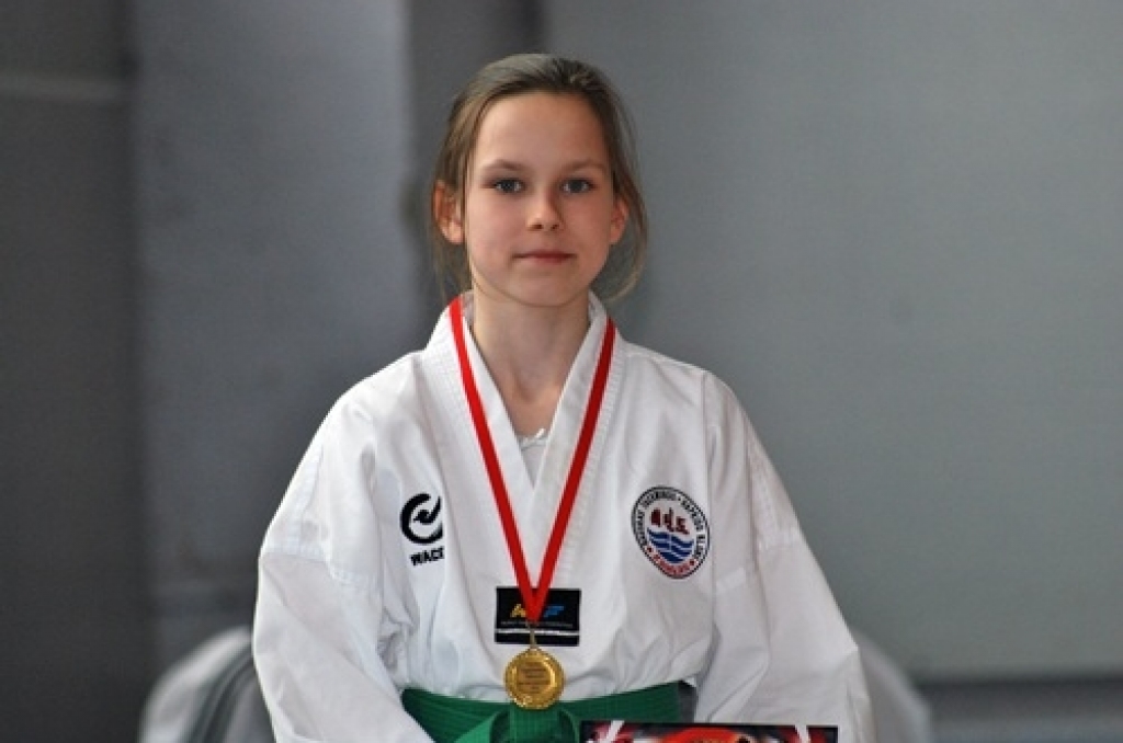 Latvijas Teikvondo kaujas mākslas federācijas atklātais čempionāts «Bauskas kauss 2011» notika 16. aprīlī sporta namā «Mēmele». Kopā ar Bauskas «Sam Kan TKD» kluba biedriem piedalījās arī viesi no «Sports PRO», «NEO», «Hadl», «Taifūns»...
Autors: Uldis Varnevičs