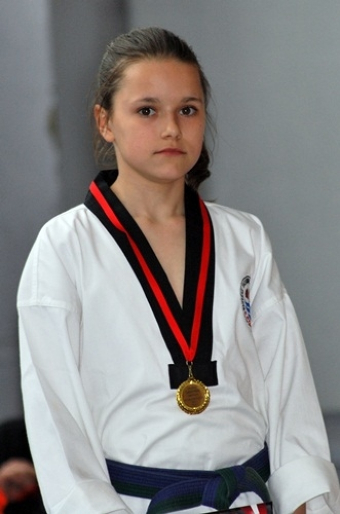 Latvijas Teikvondo kaujas mākslas federācijas atklātais čempionāts «Bauskas kauss 2011» notika 16. aprīlī sporta namā «Mēmele». Kopā ar Bauskas «Sam Kan TKD» kluba biedriem piedalījās arī viesi no «Sports PRO», «NEO», «Hadl», «Taifūns»...
Autors: Uldis Varnevičs