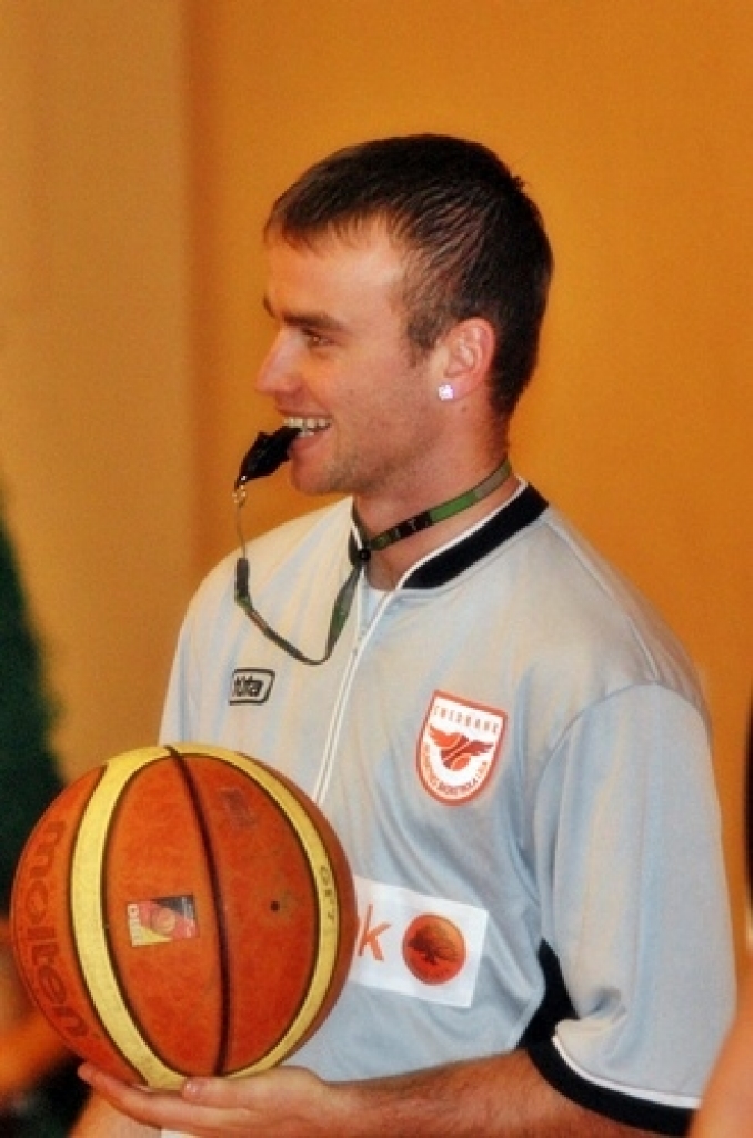 Bauskas un Iecavas novada sporta skolu audzēkņi 11. aprīlī Iecavas sporta namā «Dartija» tikās «Swedbank» Latvijas Jaunatnes basketbola līgas spēlē. U-14 grupā uzvarēja «Bauskas» komanda ar rezultātu 57:47. Līdzīgu panākumu baušķenieki...
Autors: Uldis Varnevičs