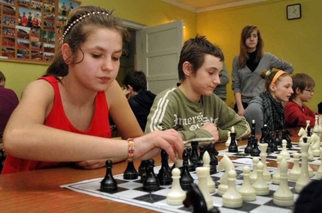8. aprīlī Bērnu un jaunatnes sporta skolā notika Bauskas novada sacensības šahā 6. – 9. klašu skolēniem.Piedalījās 30 dalībnieku no septiņām skolām, tika izspēlētas septiņas kārtas. Labākie trīs puiši ieguva sešus punktus, bet pēc...
Autors: Uldis Varnevičs