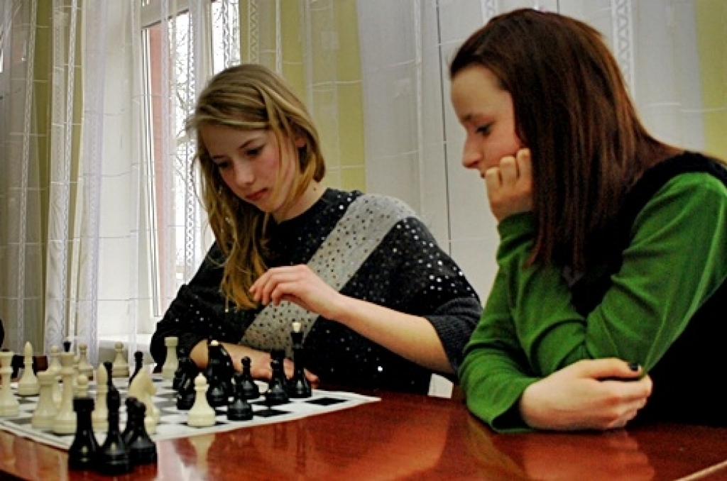 8. aprīlī Bērnu un jaunatnes sporta skolā notika Bauskas novada sacensības šahā 6. – 9. klašu skolēniem.Piedalījās 30 dalībnieku no septiņām skolām, tika izspēlētas septiņas kārtas. Labākie trīs puiši ieguva sešus punktus, bet pēc...
Autors: Uldis Varnevičs