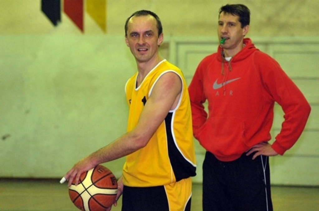 6. aprīlī noslēdzās Bauskas novada atklātais čempionāts veterāniem basketbolā. Kā ierasts – uzvarēja viesi no Iecavas.
Autors: Uldis Varnevičs