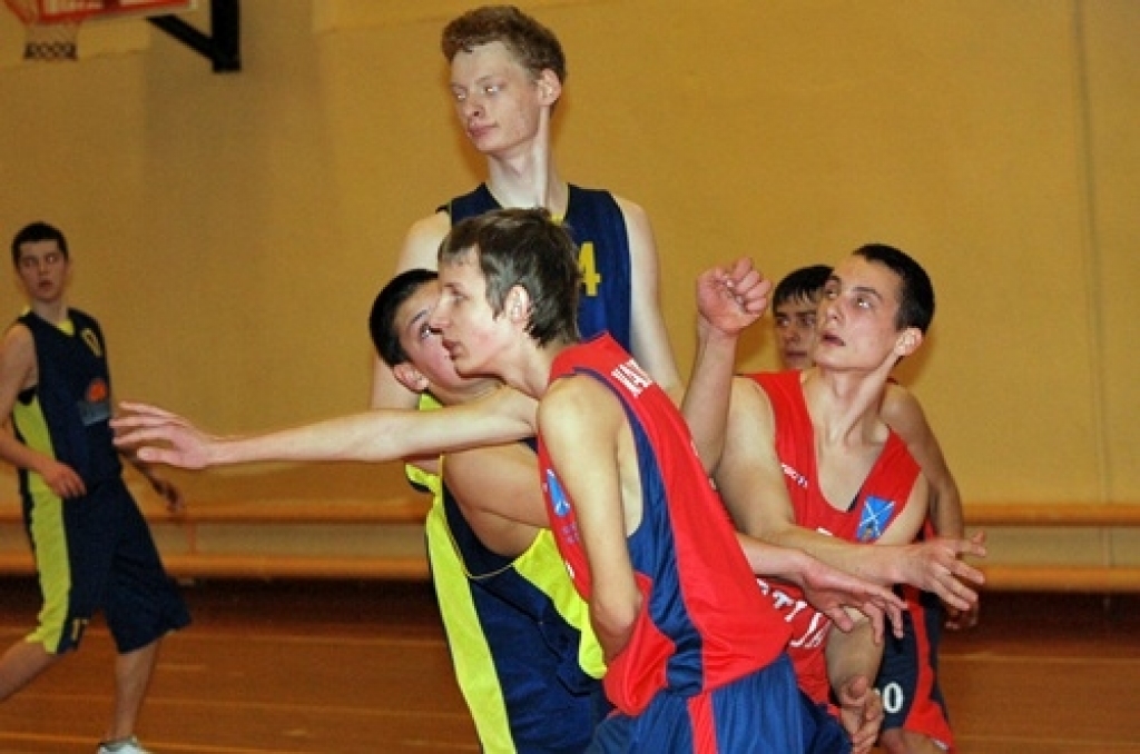 Pagājušās nedēļas nogalē un šīs nedēļas sākumā Swedbank Latvijas jaunatnes basketbola līgā mūsu novadu komandas aizvadījušas vairākas spēles. Tā liecina portāla 'basket.lv' dati.
«Iecava/Vecumnieki» U-19 komanda 2. aprīlī ar 84:71...
Autors: Uldis Varnevičs