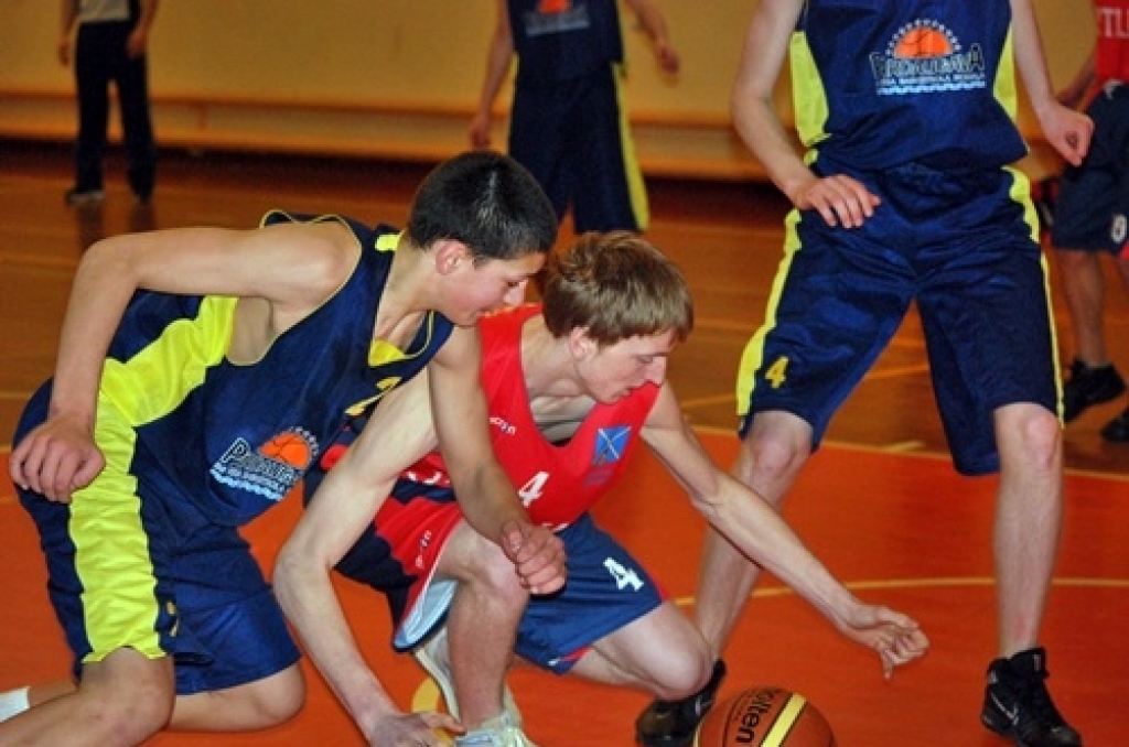 Pagājušās nedēļas nogalē un šīs nedēļas sākumā Swedbank Latvijas jaunatnes basketbola līgā mūsu novadu komandas aizvadījušas vairākas spēles. Tā liecina portāla 'basket.lv' dati.
«Iecava/Vecumnieki» U-19 komanda 2. aprīlī ar 84:71...
Autors: Uldis Varnevičs