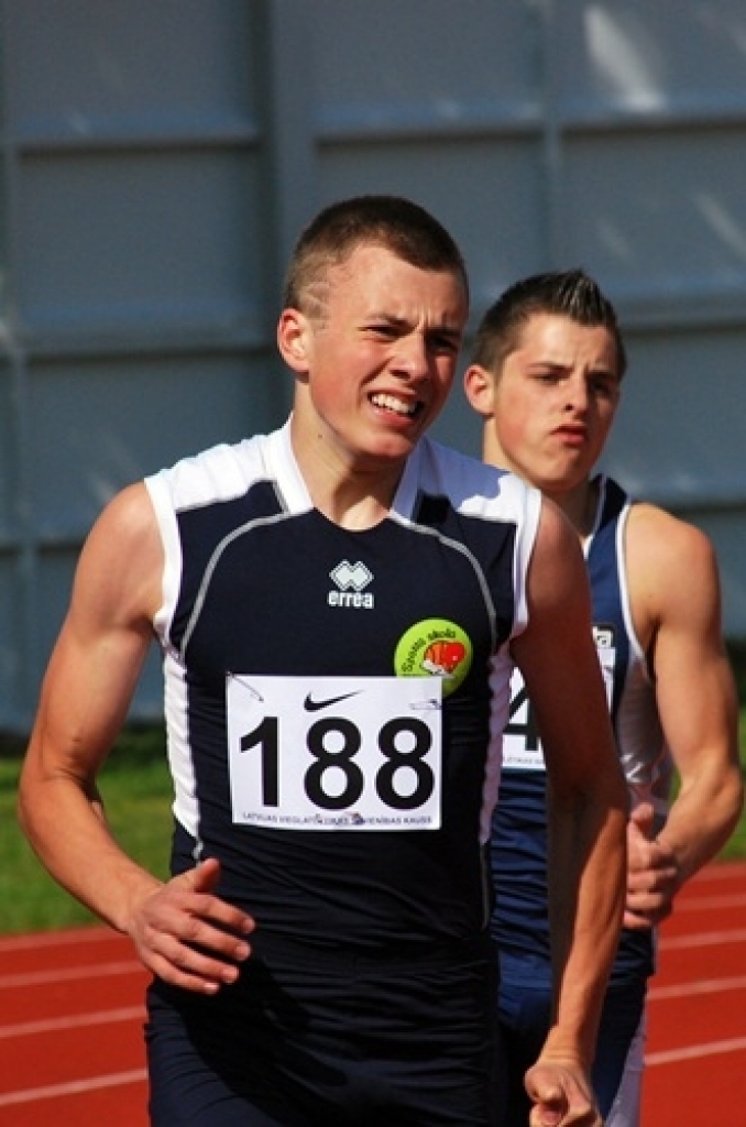Kupls skaits sportistu ieradās Bauskas novada pašvaldības sporta bāzē 24. maija vakarā. Starp viņiem bija vairāk nekā 30 dalībnieku no Bauskas un Iecavas novada.
Latvijas vieglatlētikas kausu izcīņas posmā Bauskā treniņu sacensībās...
Autors: Uldis Varnevičs