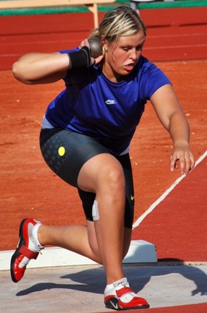 Kupls skaits sportistu ieradās Bauskas novada pašvaldības sporta bāzē 24. maija vakarā. Starp viņiem bija vairāk nekā 30 dalībnieku no Bauskas un Iecavas novada.
Latvijas vieglatlētikas kausu izcīņas posmā Bauskā treniņu sacensībās...
Autors: Uldis Varnevičs