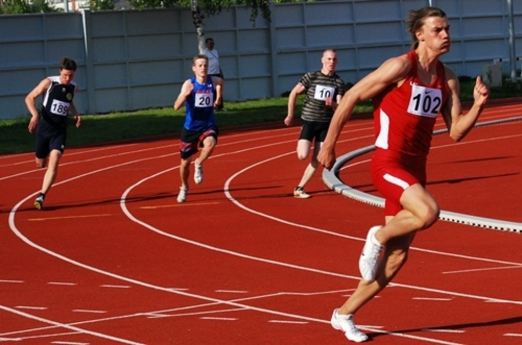 Kupls skaits sportistu ieradās Bauskas novada pašvaldības sporta bāzē 24. maija vakarā. Starp viņiem bija vairāk nekā 30 dalībnieku no Bauskas un Iecavas novada.
Latvijas vieglatlētikas kausu izcīņas posmā Bauskā treniņu sacensībās...
Autors: Uldis Varnevičs