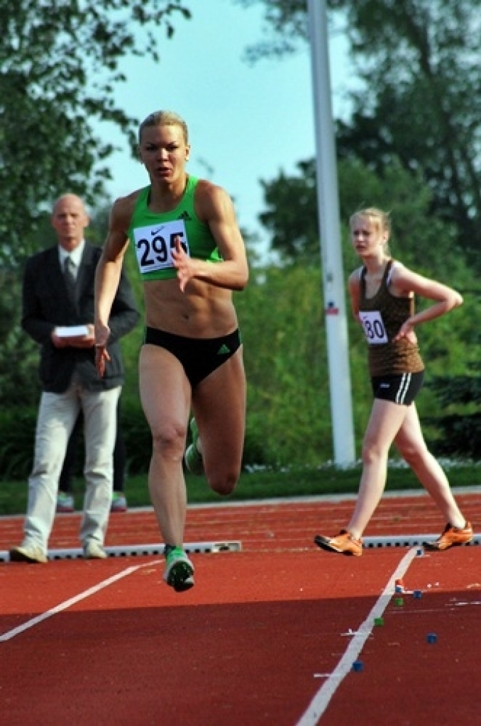Kupls skaits sportistu ieradās Bauskas novada pašvaldības sporta bāzē 24. maija vakarā. Starp viņiem bija vairāk nekā 30 dalībnieku no Bauskas un Iecavas novada.
Latvijas vieglatlētikas kausu izcīņas posmā Bauskā treniņu sacensībās...
Autors: Uldis Varnevičs
