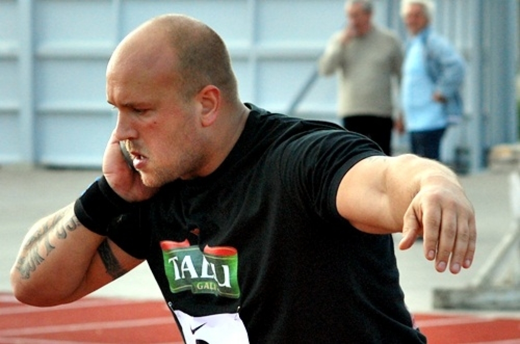 Kupls skaits sportistu ieradās Bauskas novada pašvaldības sporta bāzē 24. maija vakarā. Starp viņiem bija vairāk nekā 30 dalībnieku no Bauskas un Iecavas novada.
Latvijas vieglatlētikas kausu izcīņas posmā Bauskā treniņu sacensībās...
Autors: Uldis Varnevičs