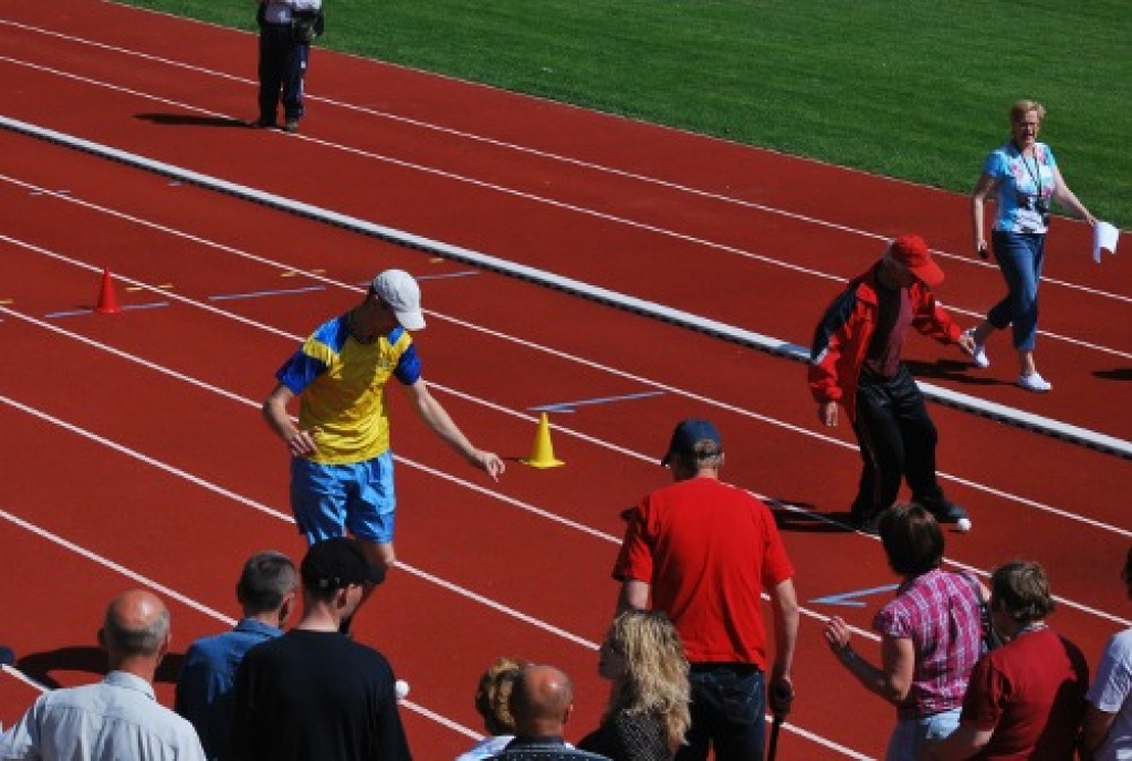 Bauskas novada pašvaldības sporta bāzē 21. maijā risinājās pavasara sporta svētki cilvēkiem ar īpašām vajadzībām. Ap 120 dalībnieku no Bauskas, Iecavas, Rundāles novada, kā arī ciemiņi no Dobeles, Siguldas un Pluņģes (Lietuva) sacentās...
Autors: Kristaps Ābelnieks